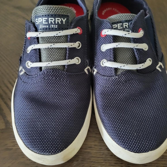 EUC boys Sperry shoes - Picture 2 of 4